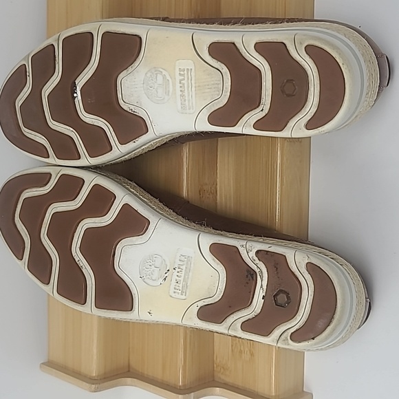 Timberland Brown Slip-On Flats with Cushioned Soles - Picture 6 of 9